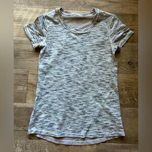 Lululemon Mesh Short Sleeve Beat The Heat Tiger Space Dye Size 4